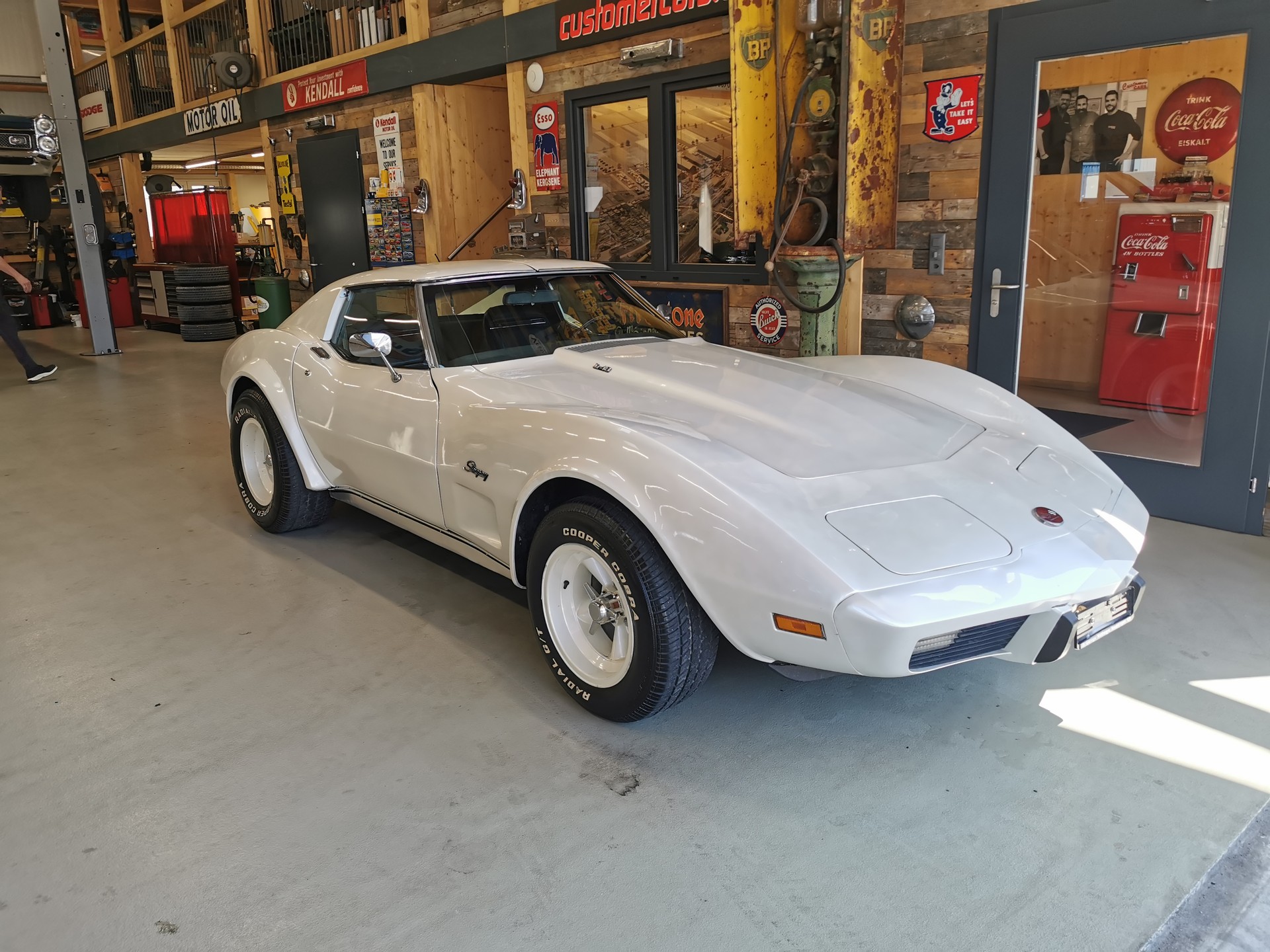 CHEVROLET Corvette L48-image-1