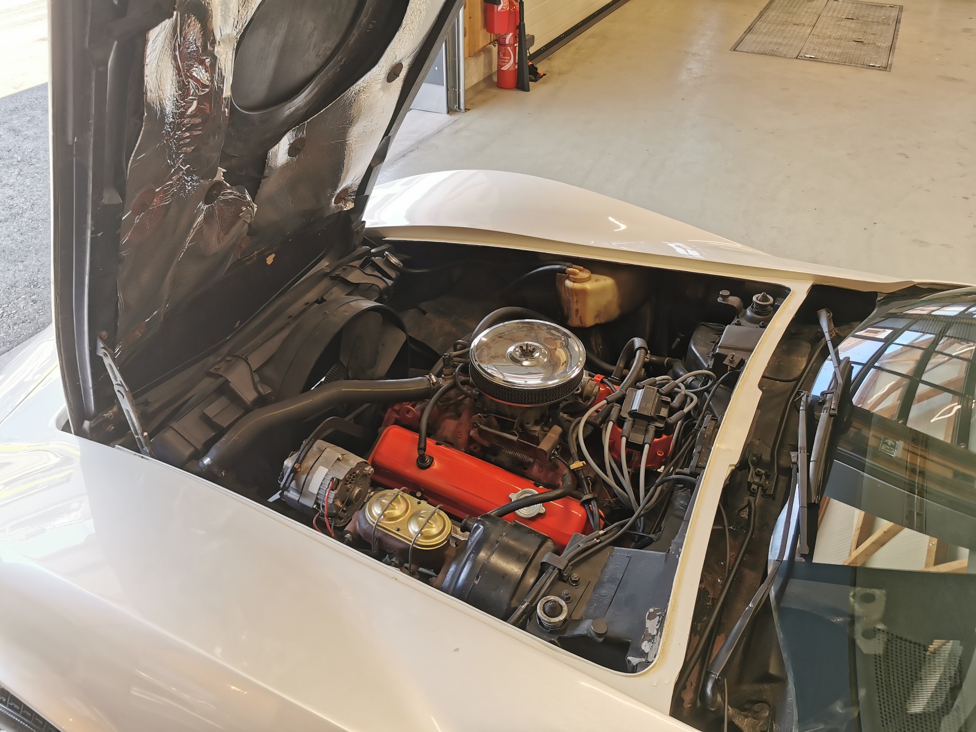 CHEVROLET Corvette L48-image-10
