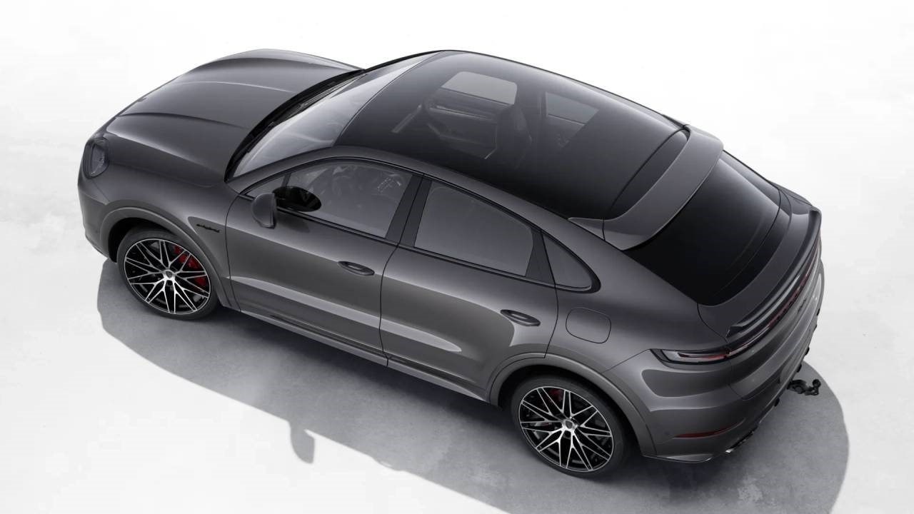 PORSCHE CAYENNE Turbo E-Hybrid Coupé-showroom-element-3