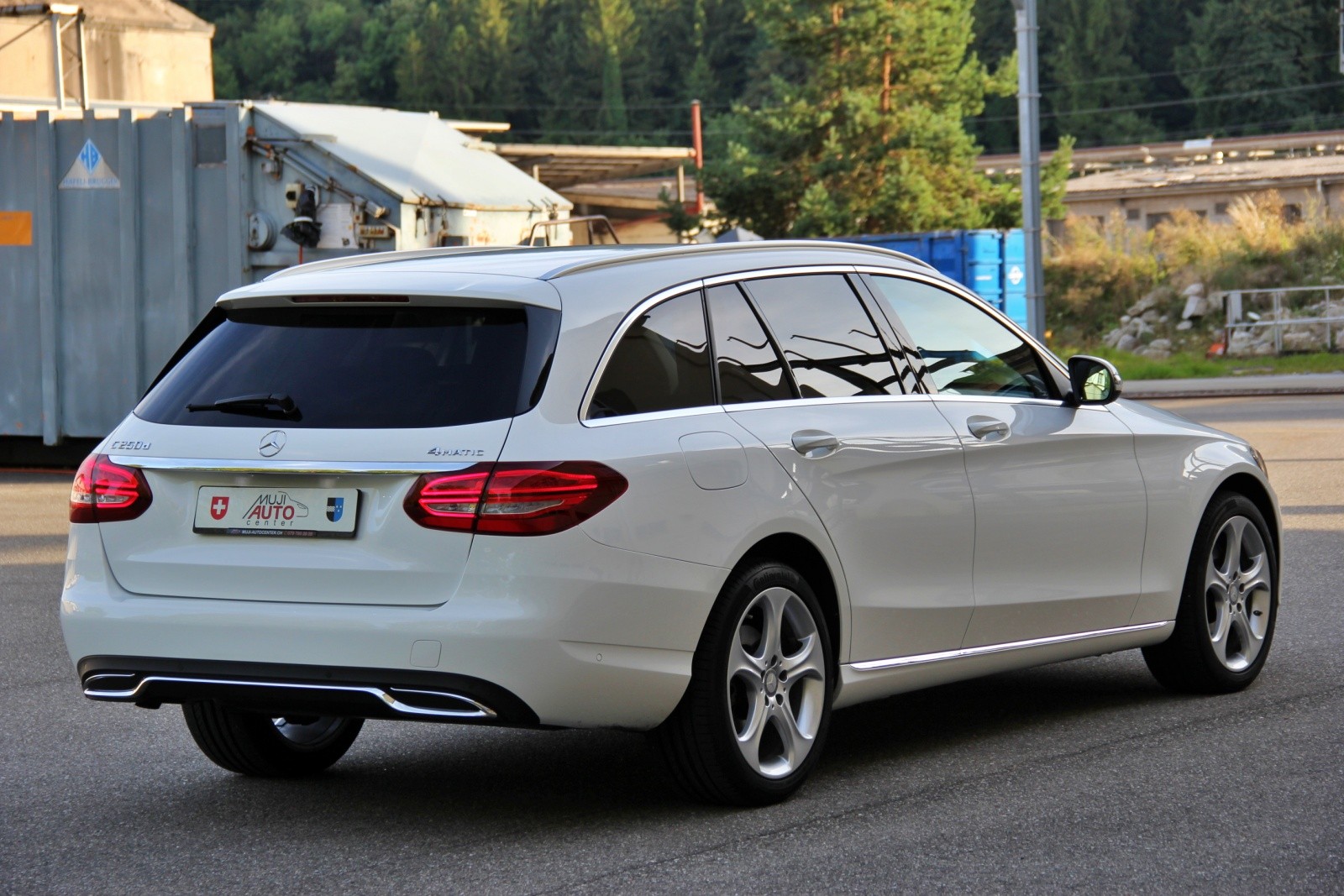 MERCEDES-BENZ C 250 BlueTEC Avantgarde 4Matic 7G-Tronic-image-4