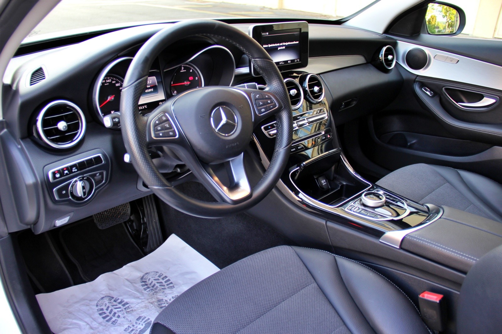 MERCEDES-BENZ C 250 BlueTEC Avantgarde 4Matic 7G-Tronic-image-8