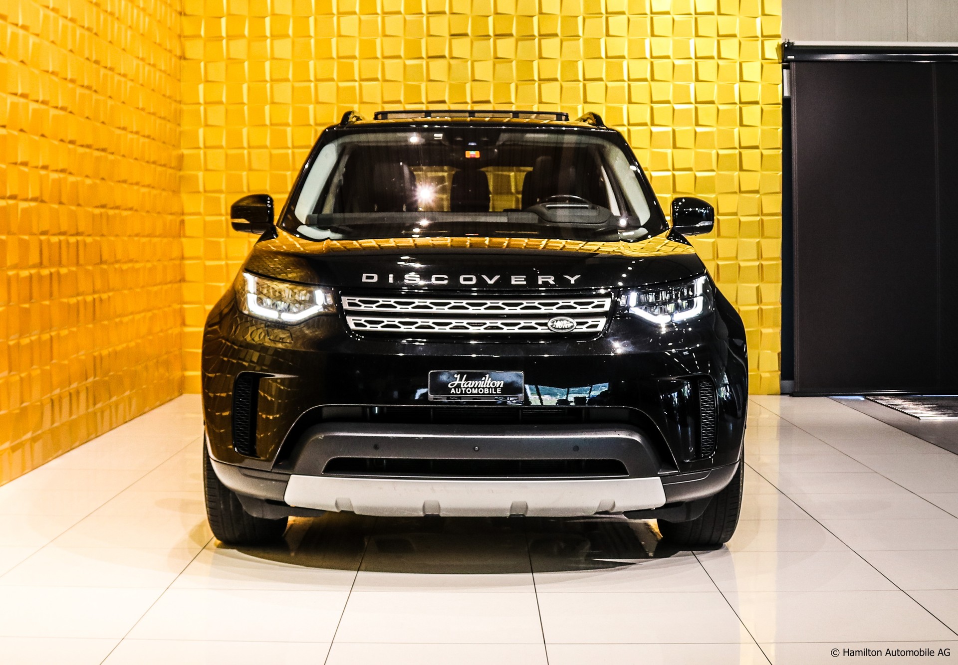 LAND ROVER Discovery 3.0 SDV6 HSE Automatic-showroom-element-2