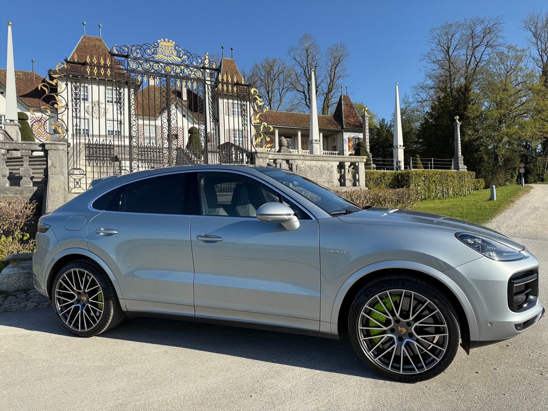 PORSCHE Cayenne Turbo Coupé S E-Hybrid-showroom-element-2