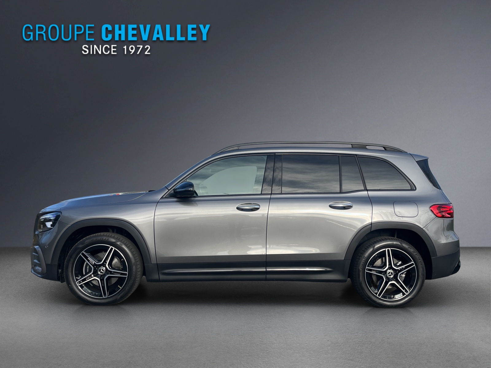MERCEDES-BENZ GLB 200 7G-Tronic-showroom-element-2