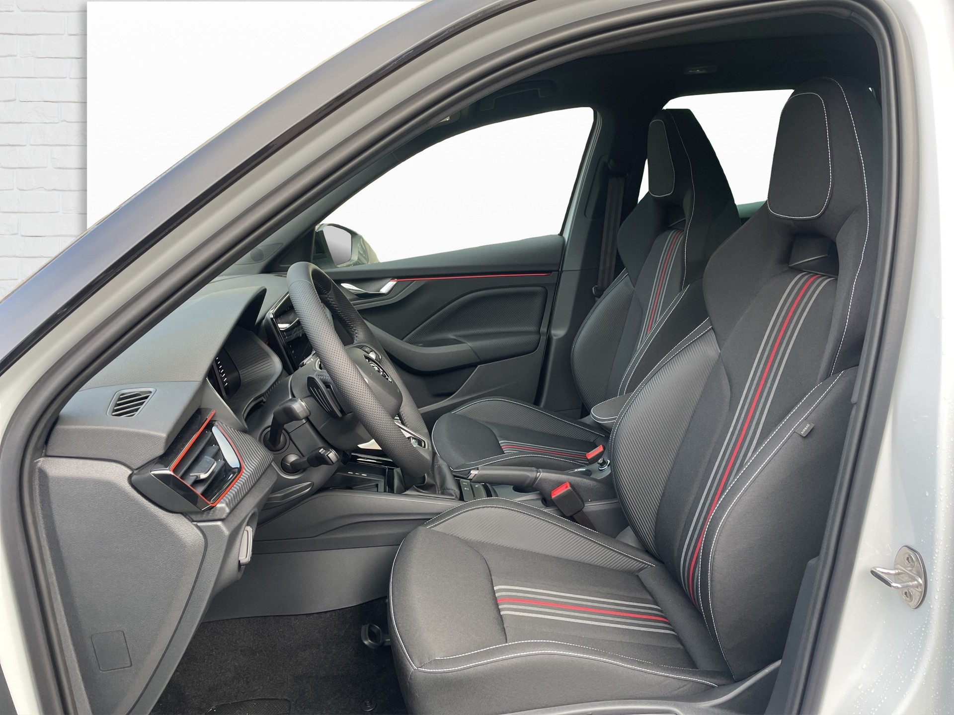 SKODA Kamiq 1.5 TSI Monte Carlo DSG-showroom-element-3