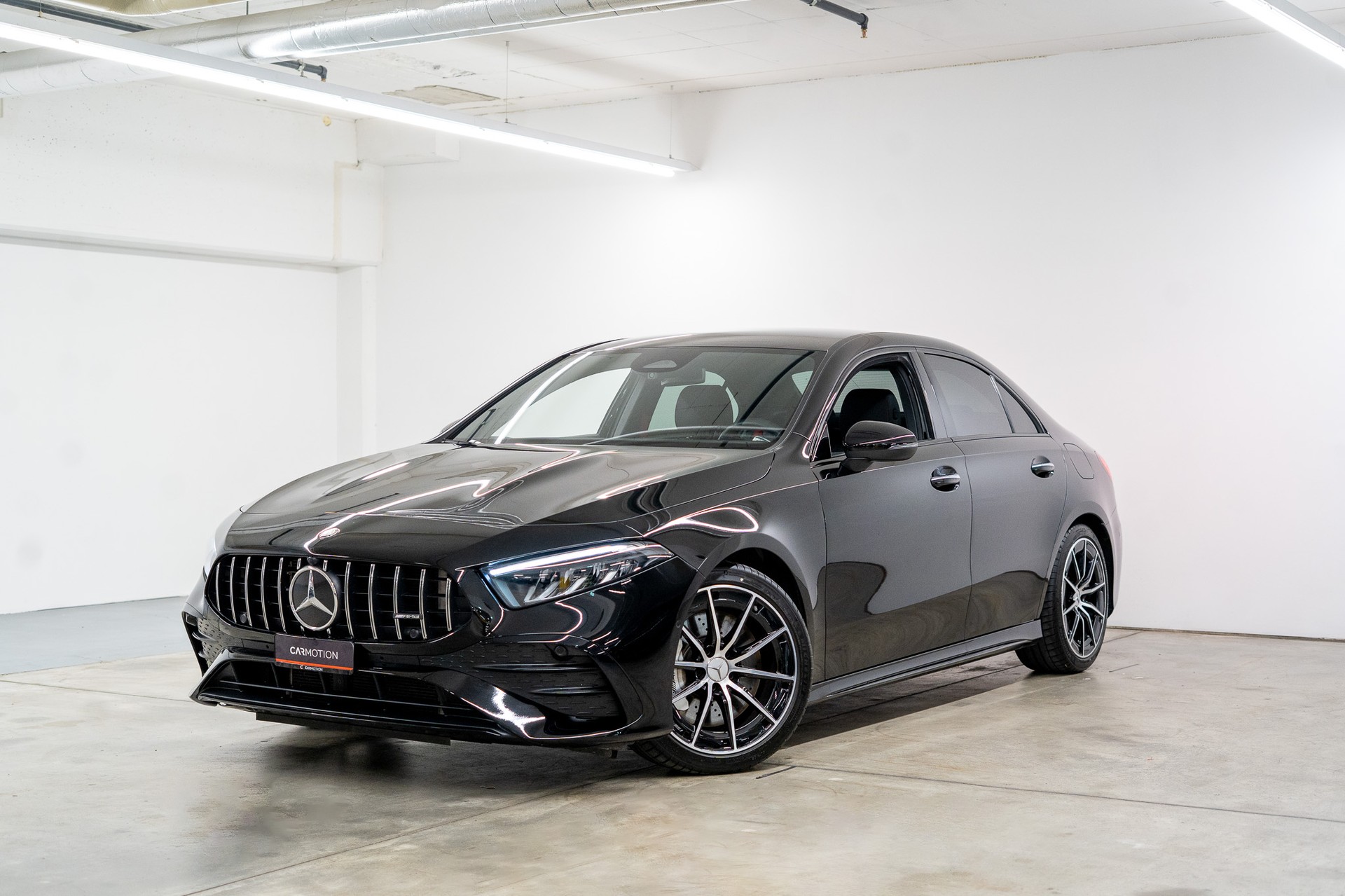 MERCEDES-BENZ A 35 AMG 4matic Limousine *FACELIFT*