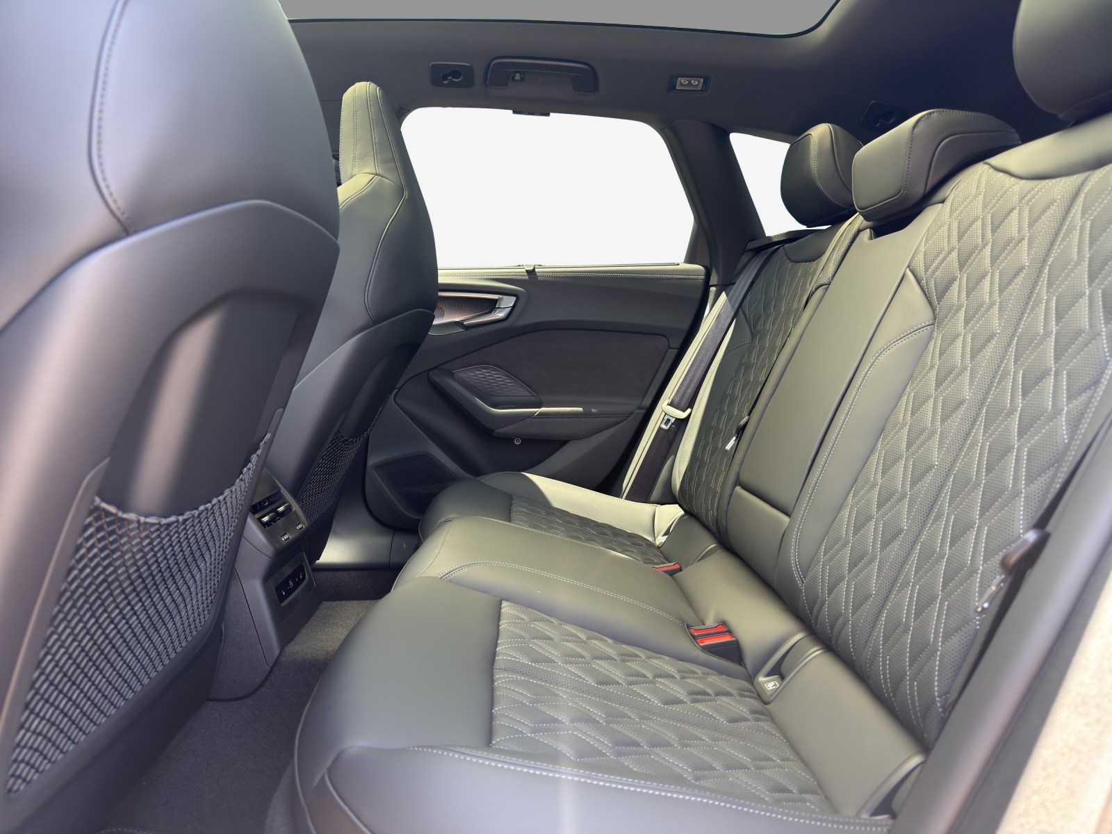 AUDI S5 Avant TFSI quattro S tronic-image-11