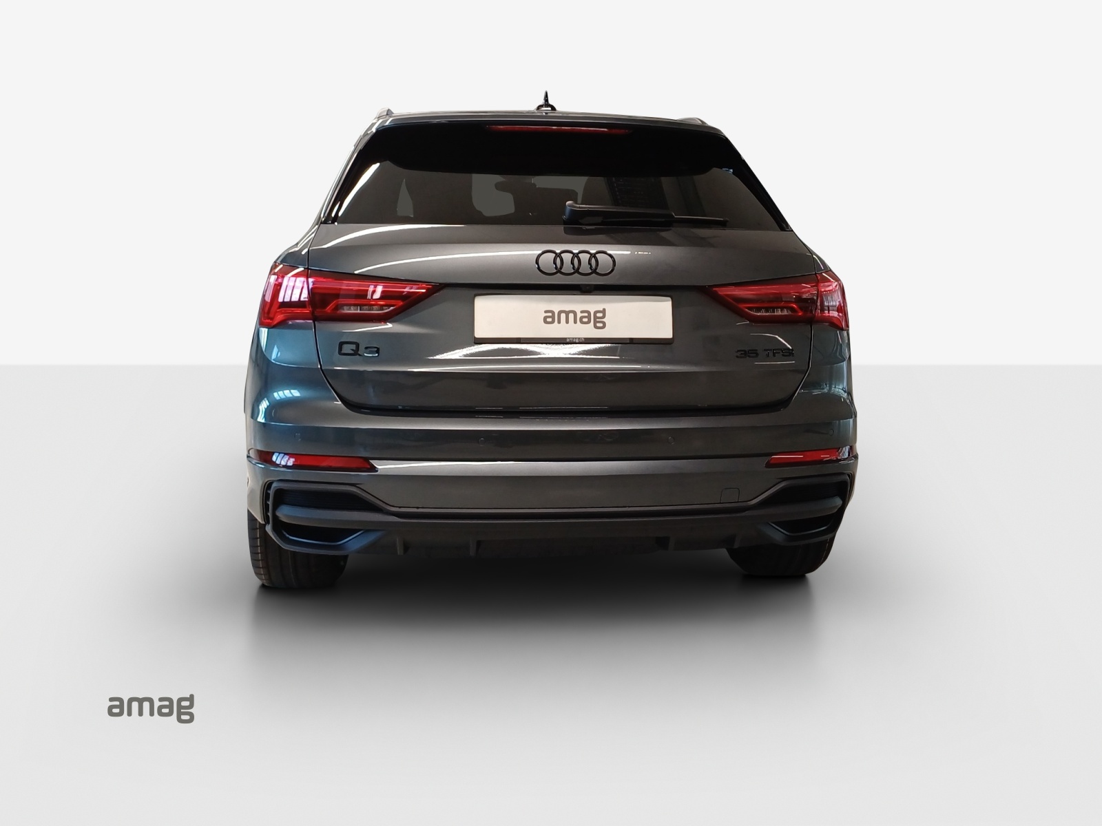 AUDI Q3 35 TFSI S line Attraction S-tronic-showroom-element-3