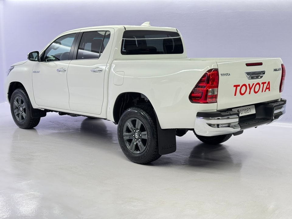 Hilux Double Cab 2.8 D MHEV 204 Style 4x4