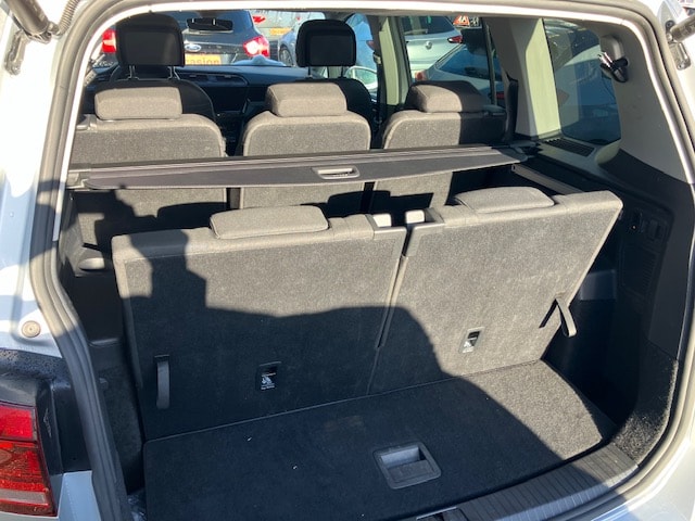 VW Touran 1.5 TSI Highline DSG *AHK 1.5t*-image-19