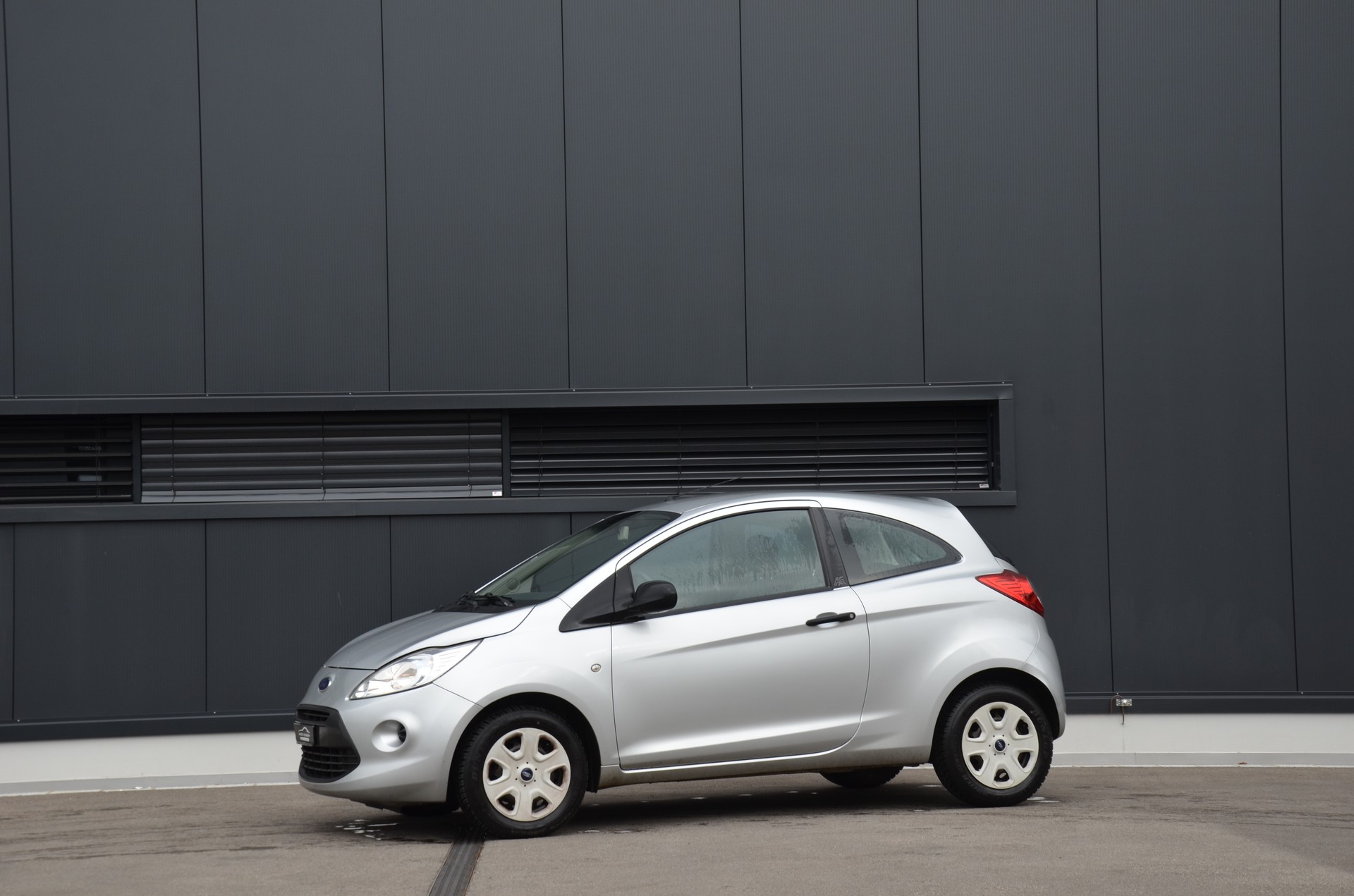 FORD KA 1.25 Trend-showroom-element-1