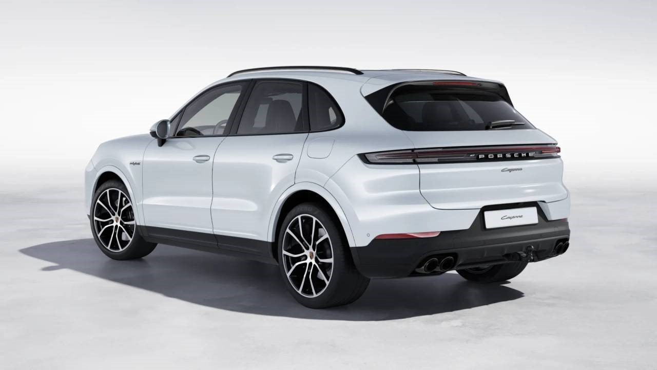 PORSCHE CAYENNE E-Hybrid-showroom-element-2