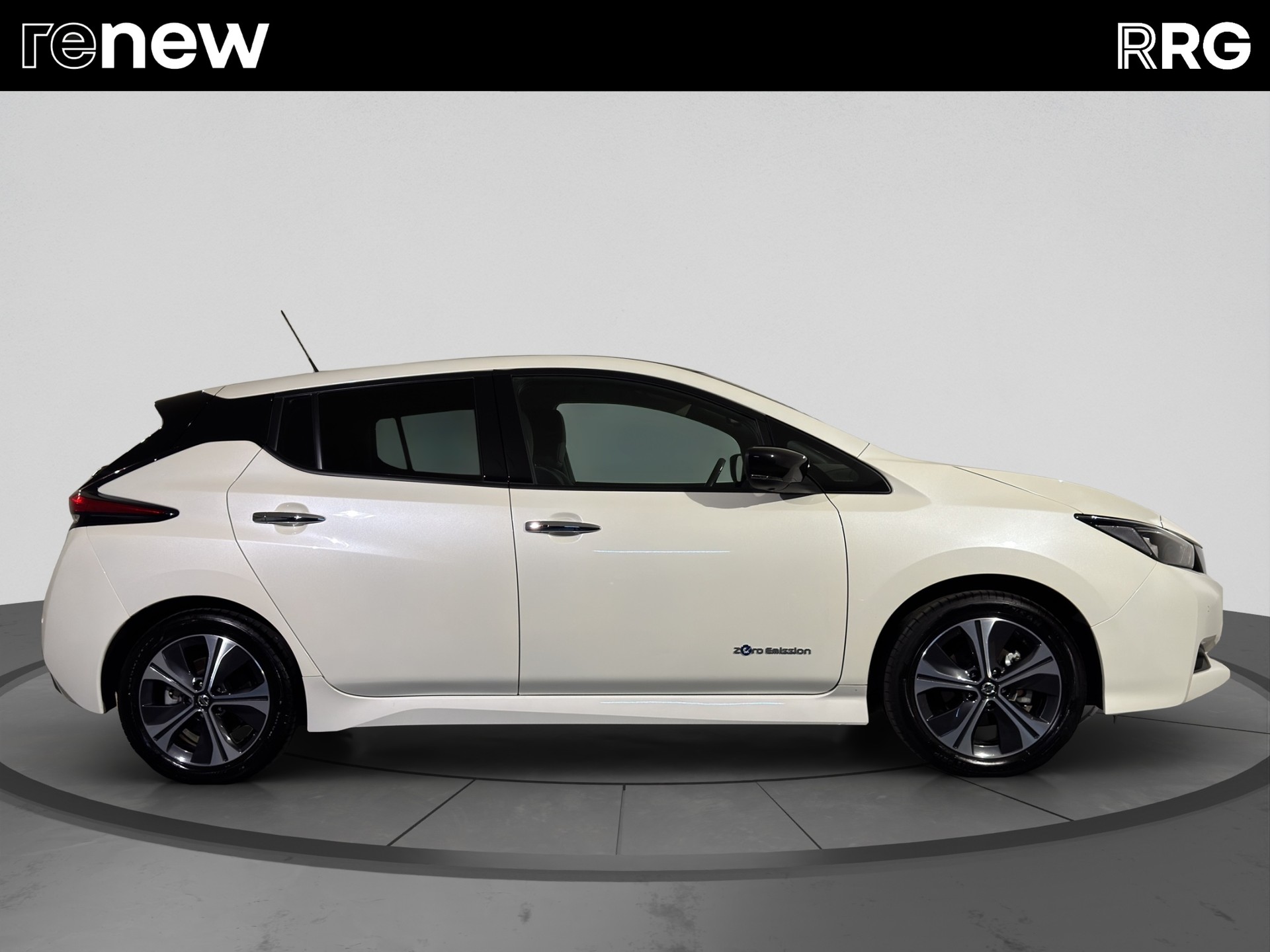 NISSAN Leaf Tekna(incl.battery)-showroom-element-1