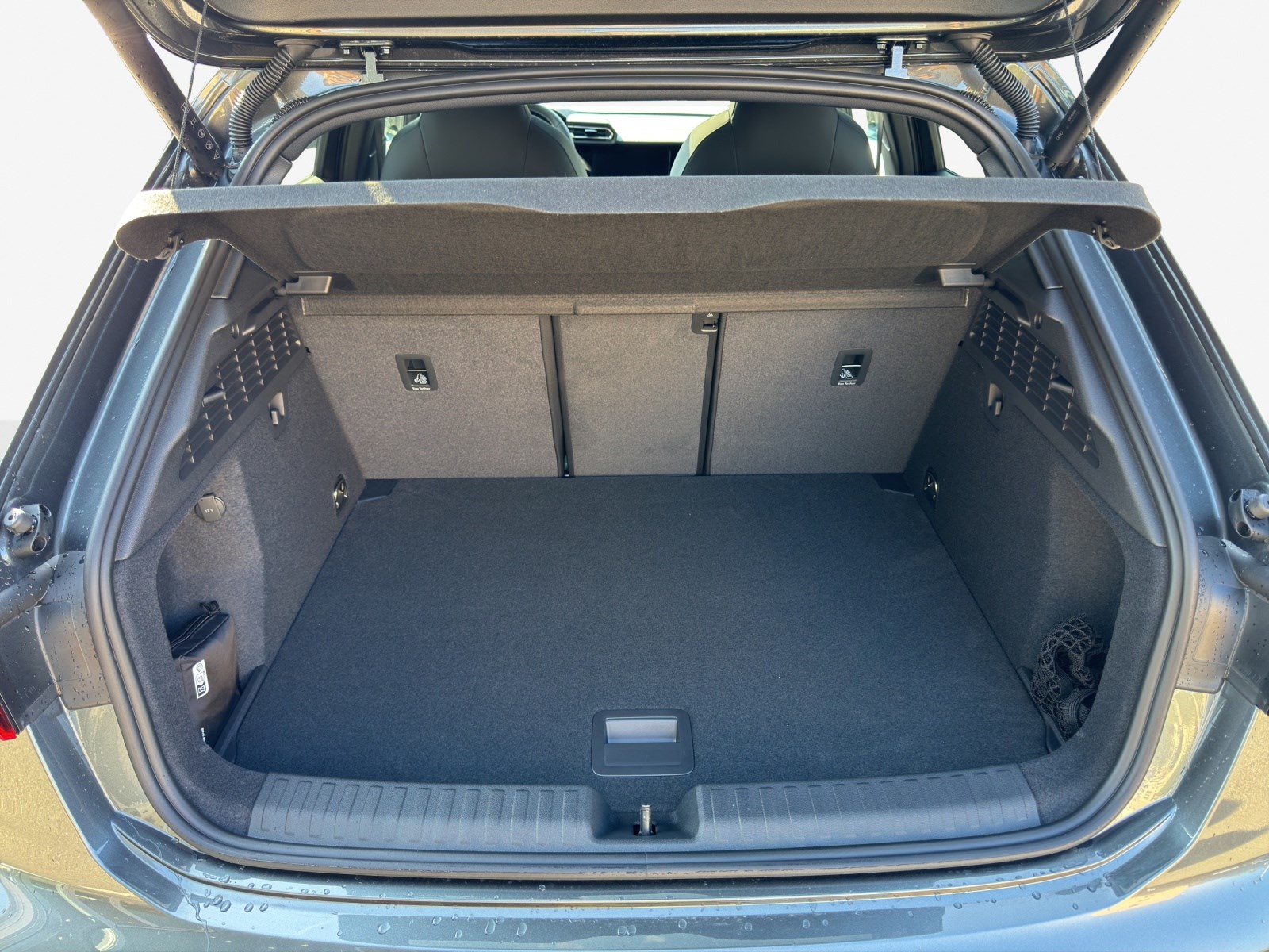 AUDI A3 Sportback 35 TFSI S line Attraction-image-12