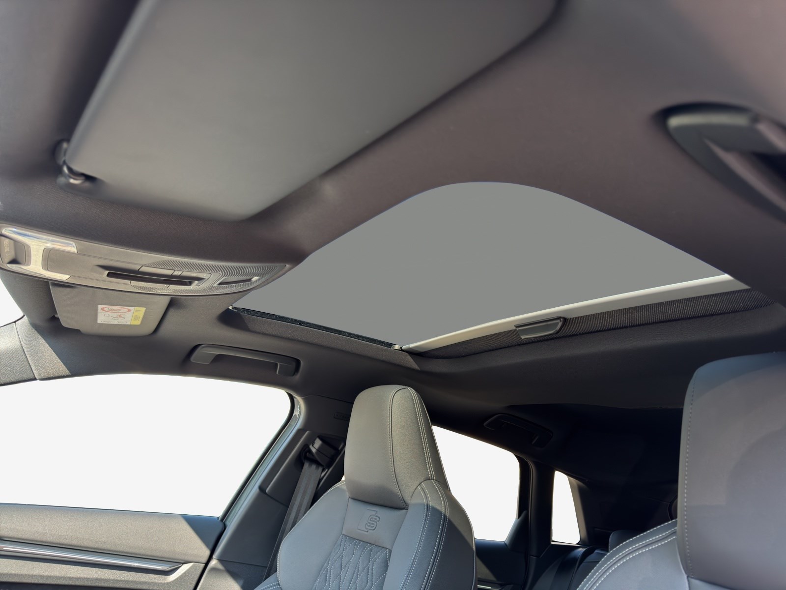 AUDI A3 Sportback 35 TFSI S line Attraction-image-14