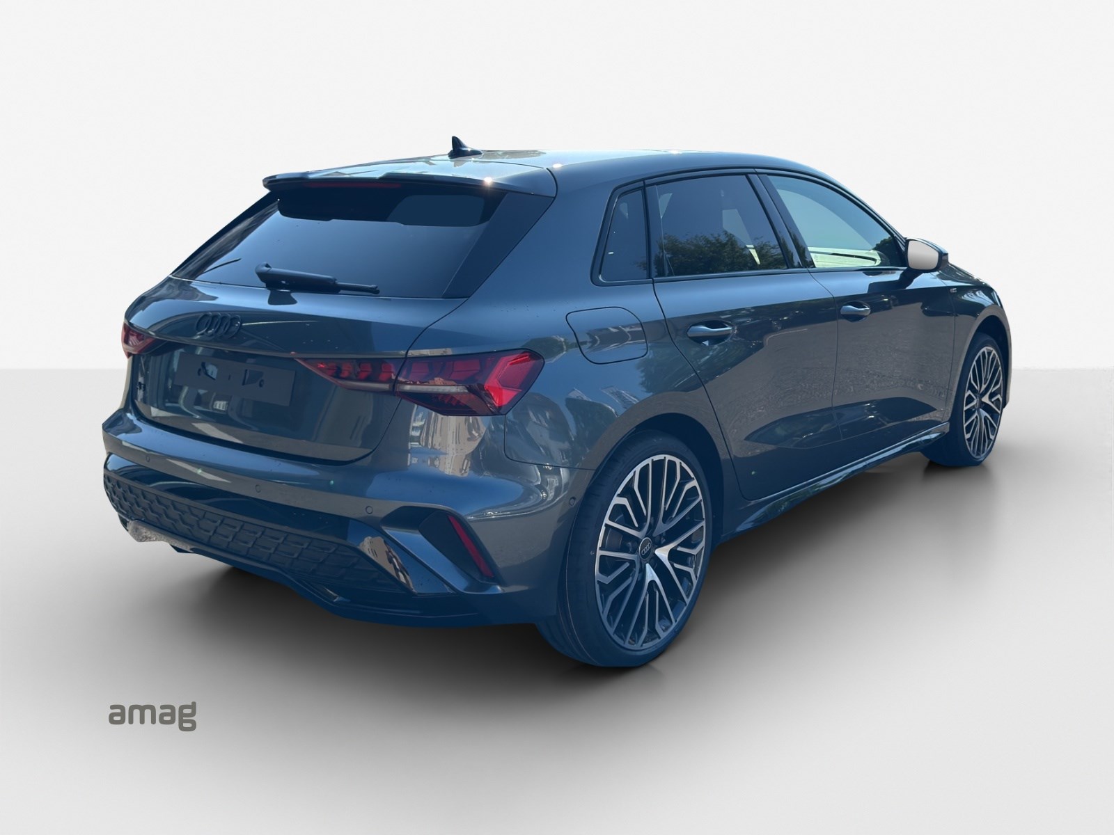 AUDI A3 Sportback 35 TFSI S line Attraction-image-4