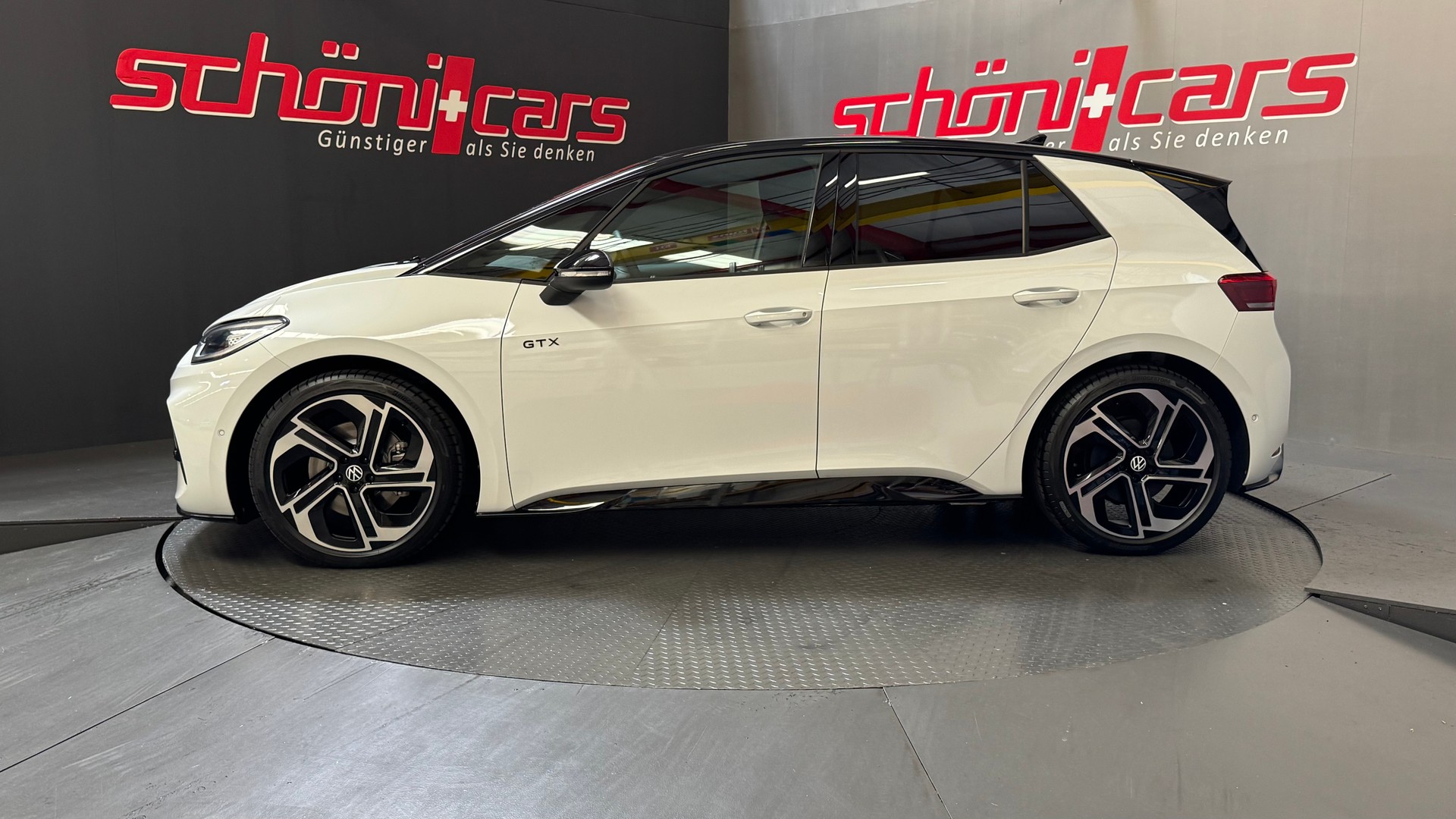 VW ID.3 GTX 79 kWh GTX-showroom-element-2