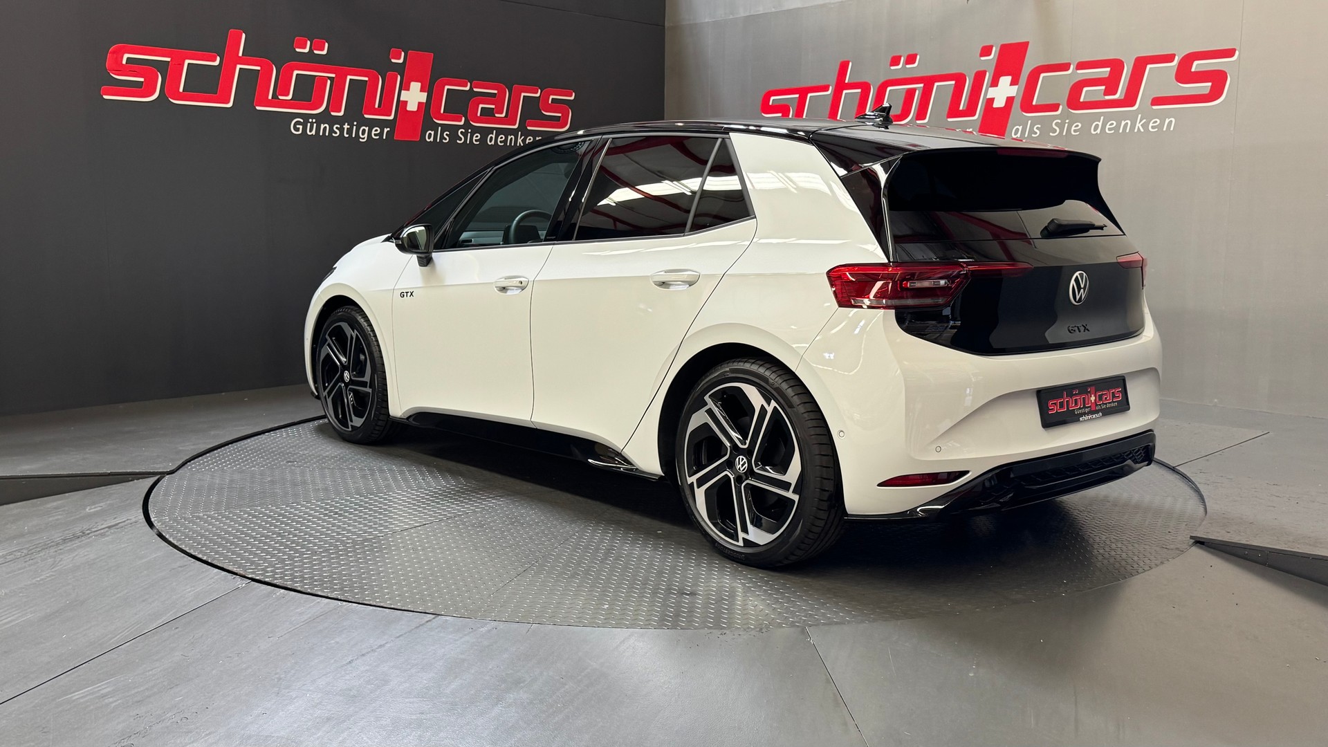 VW ID.3 GTX 79 kWh GTX-showroom-element-3