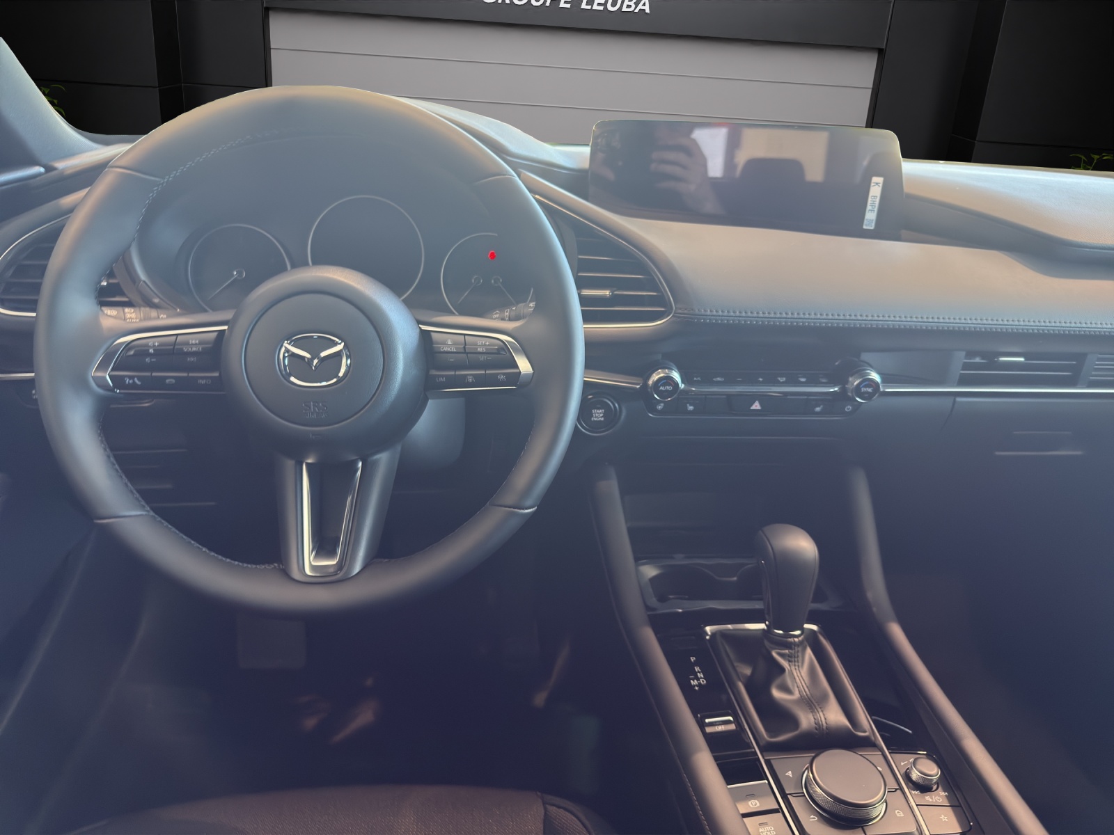 MAZDA 3 Hatchback SKYACTIV-G M Hybrid 140 Centre Line Automat-image-10