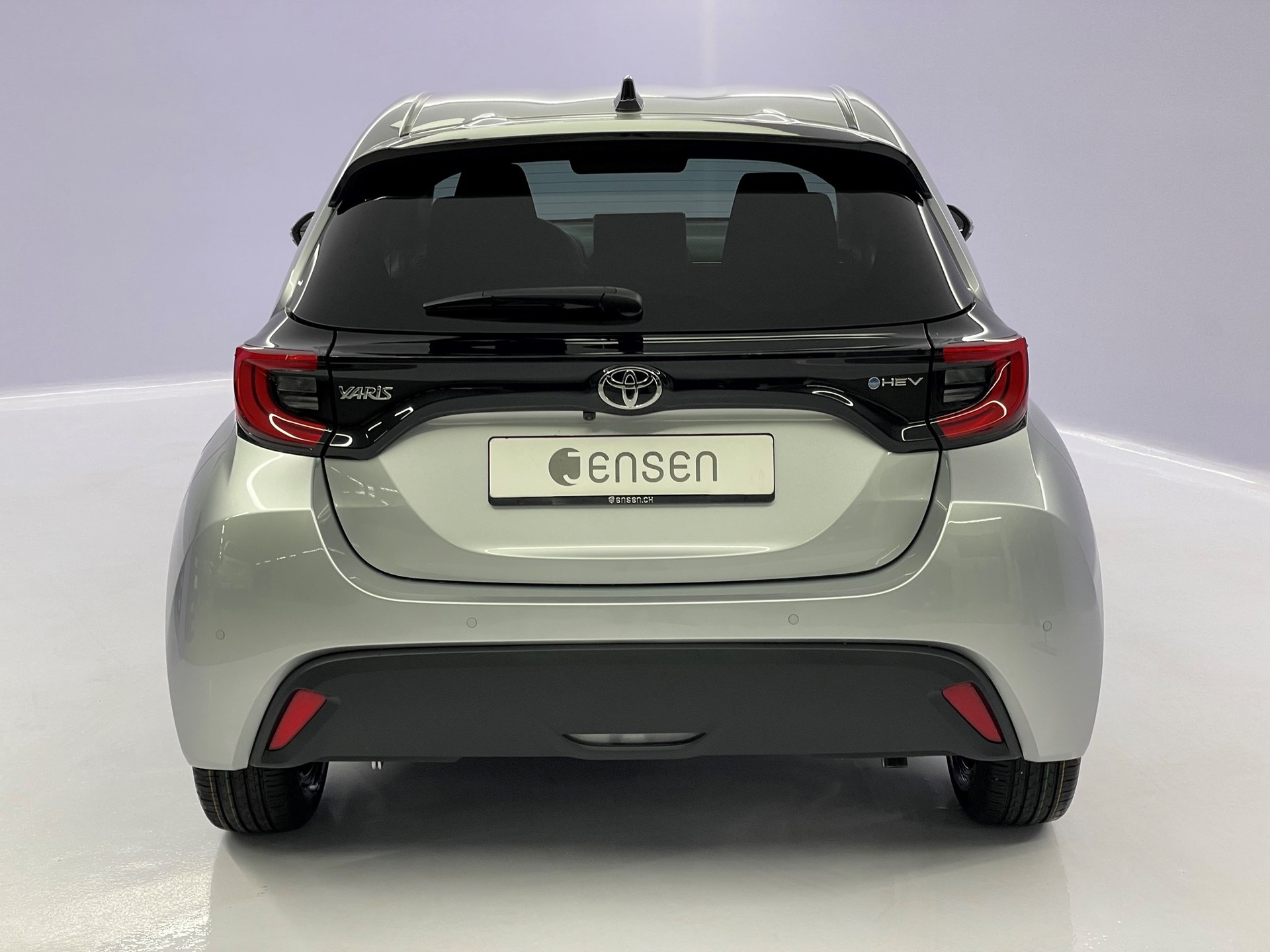 TOYOTA Yaris Hybrid 1.5 Trend-showroom-element-3