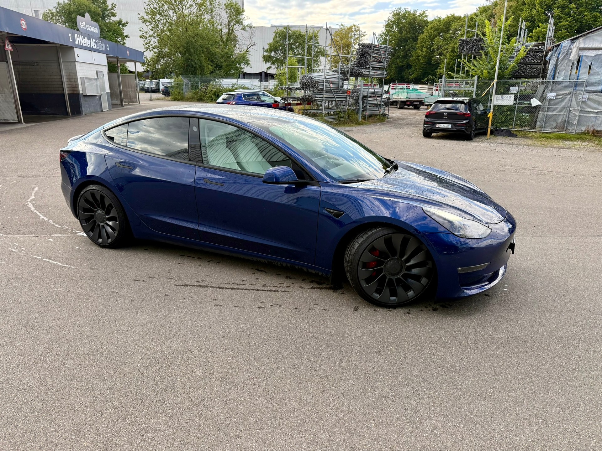 TESLA Model 3 Performance Dual Motor AWD-image-2