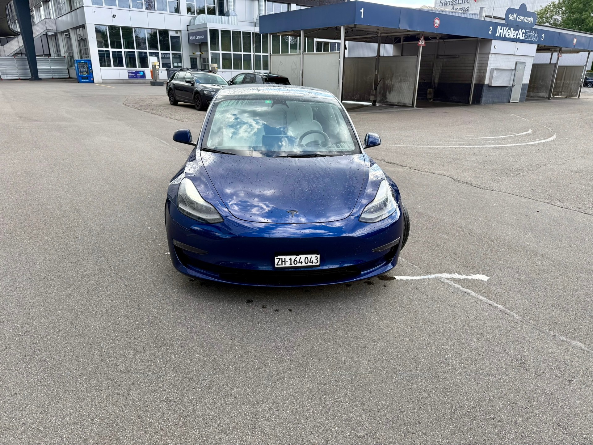 TESLA Model 3 Performance Dual Motor AWD-image-1