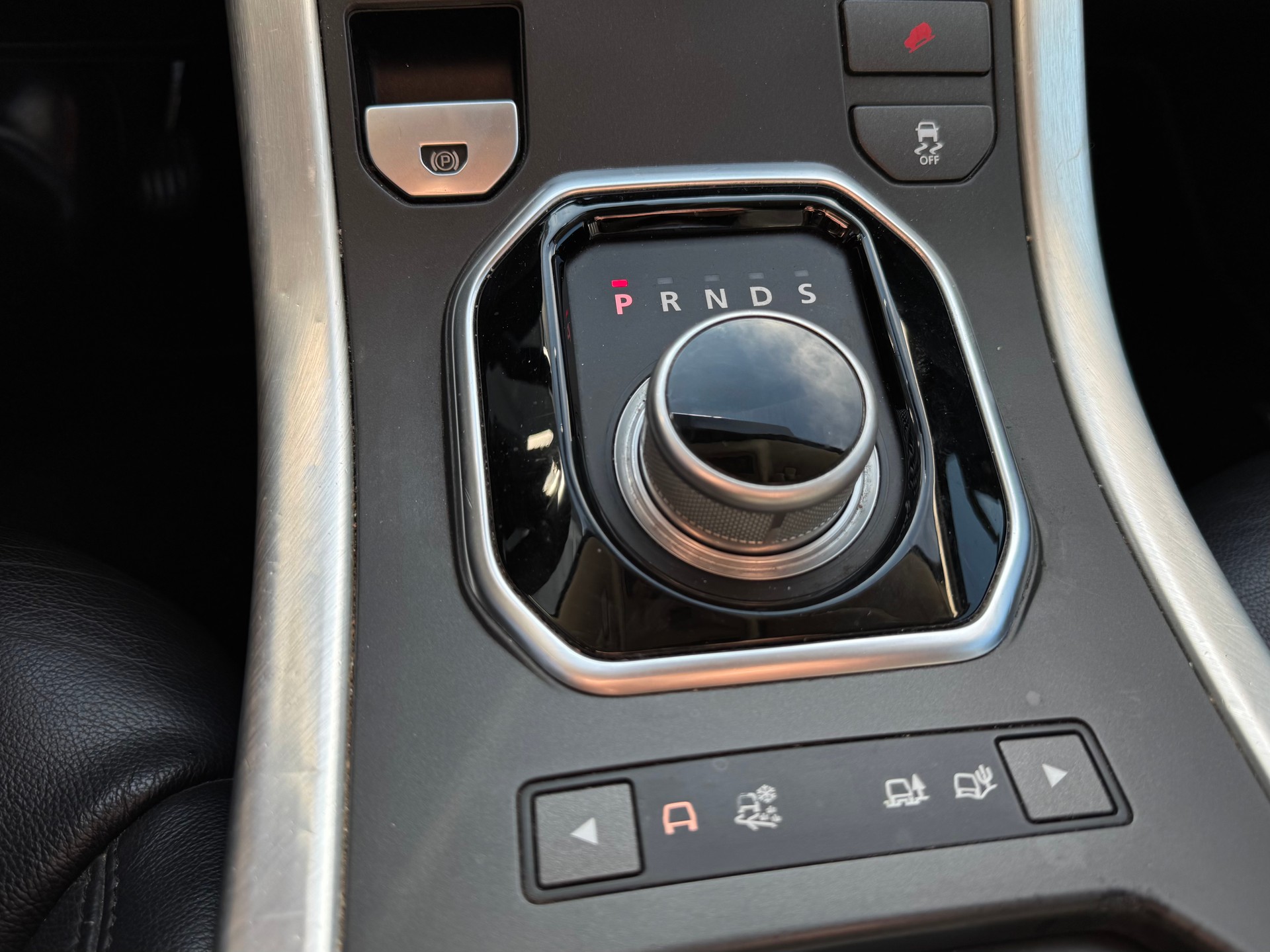 LAND ROVER Range Rover Evoque 2.0 Si4 Prestige AT6-image-15