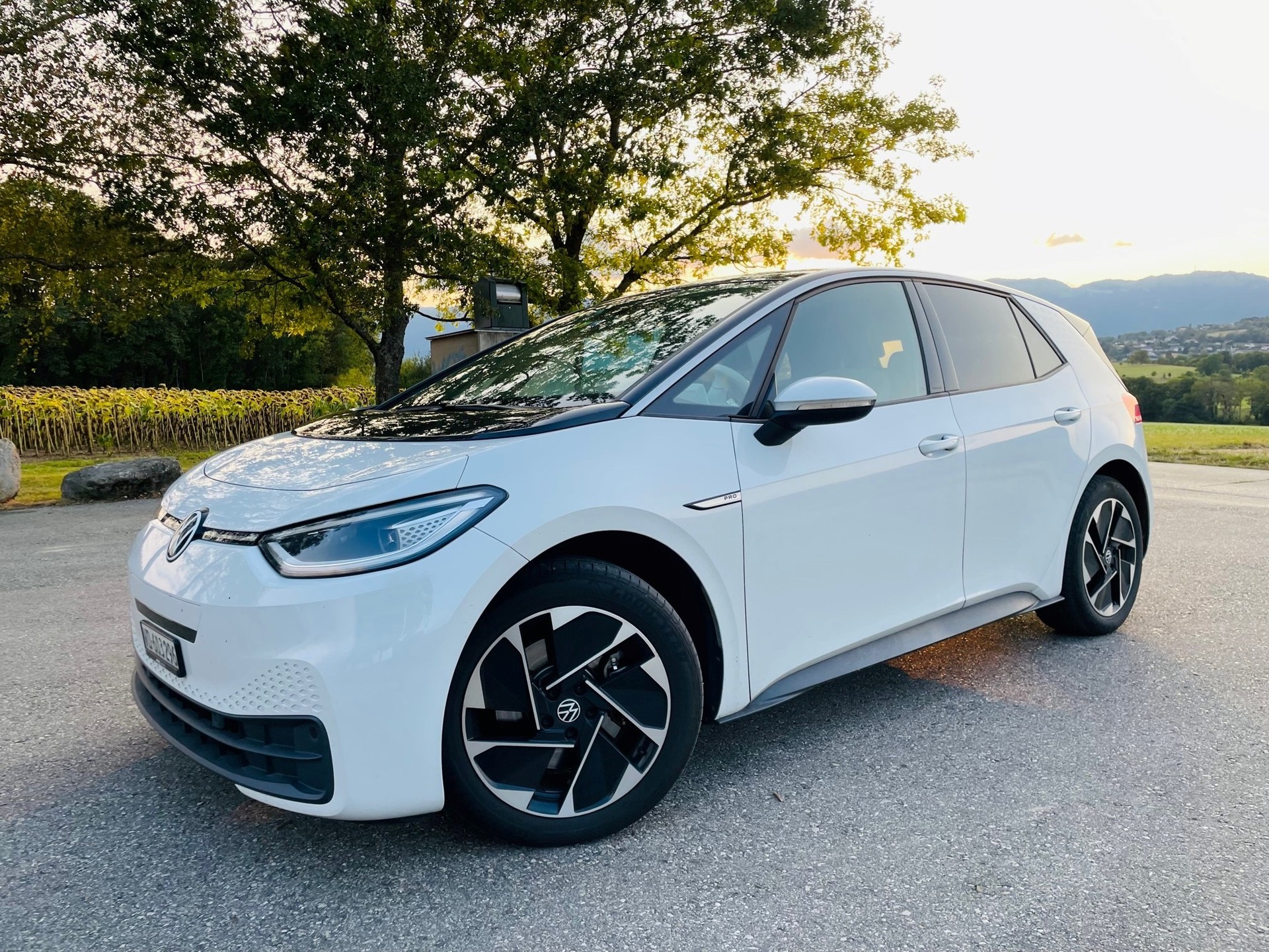 VW ID.3 Pro Performance 58 kWh Family-image-1
