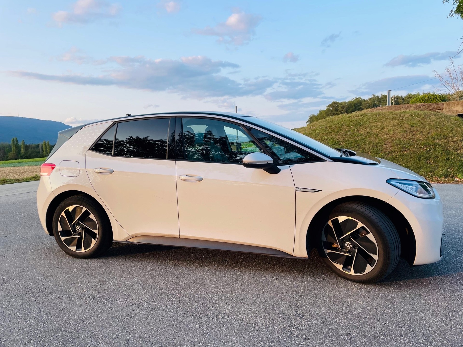 VW ID.3 Pro Performance 58 kWh Family-image-0