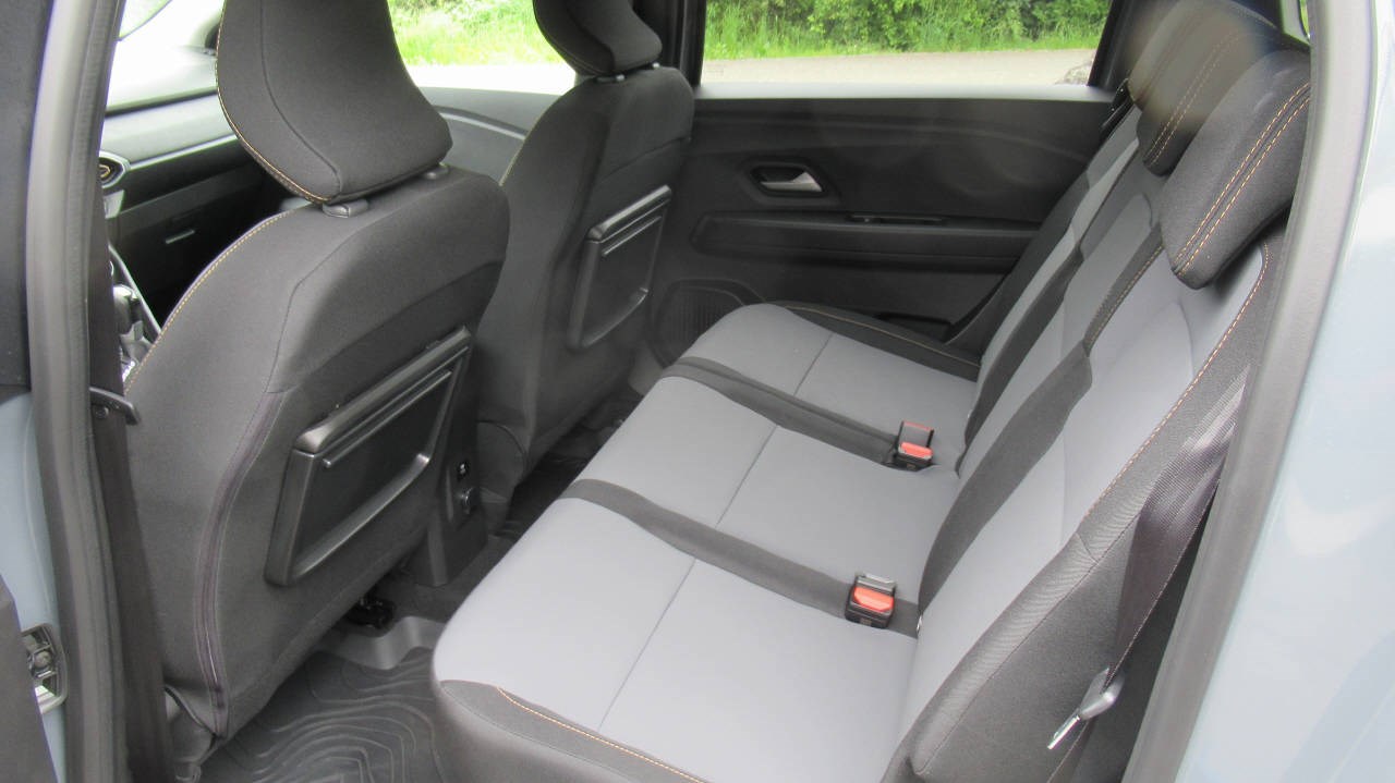 DACIA Jogger 1.6 Hybrid Extreme-image-9