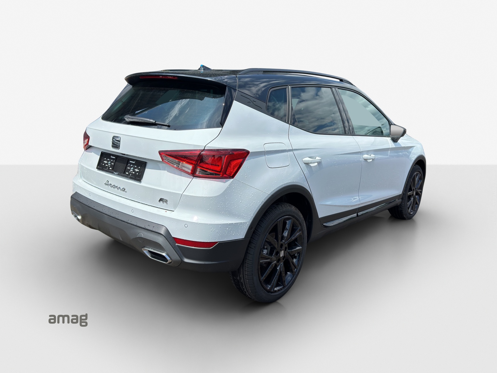 SEAT Arona 1.5 Eco TSI FR DSG-image-4
