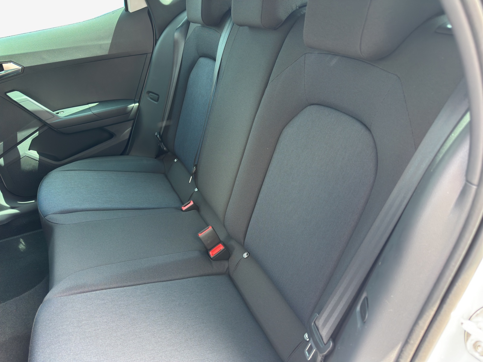 SEAT Arona 1.5 Eco TSI FR DSG-image-11