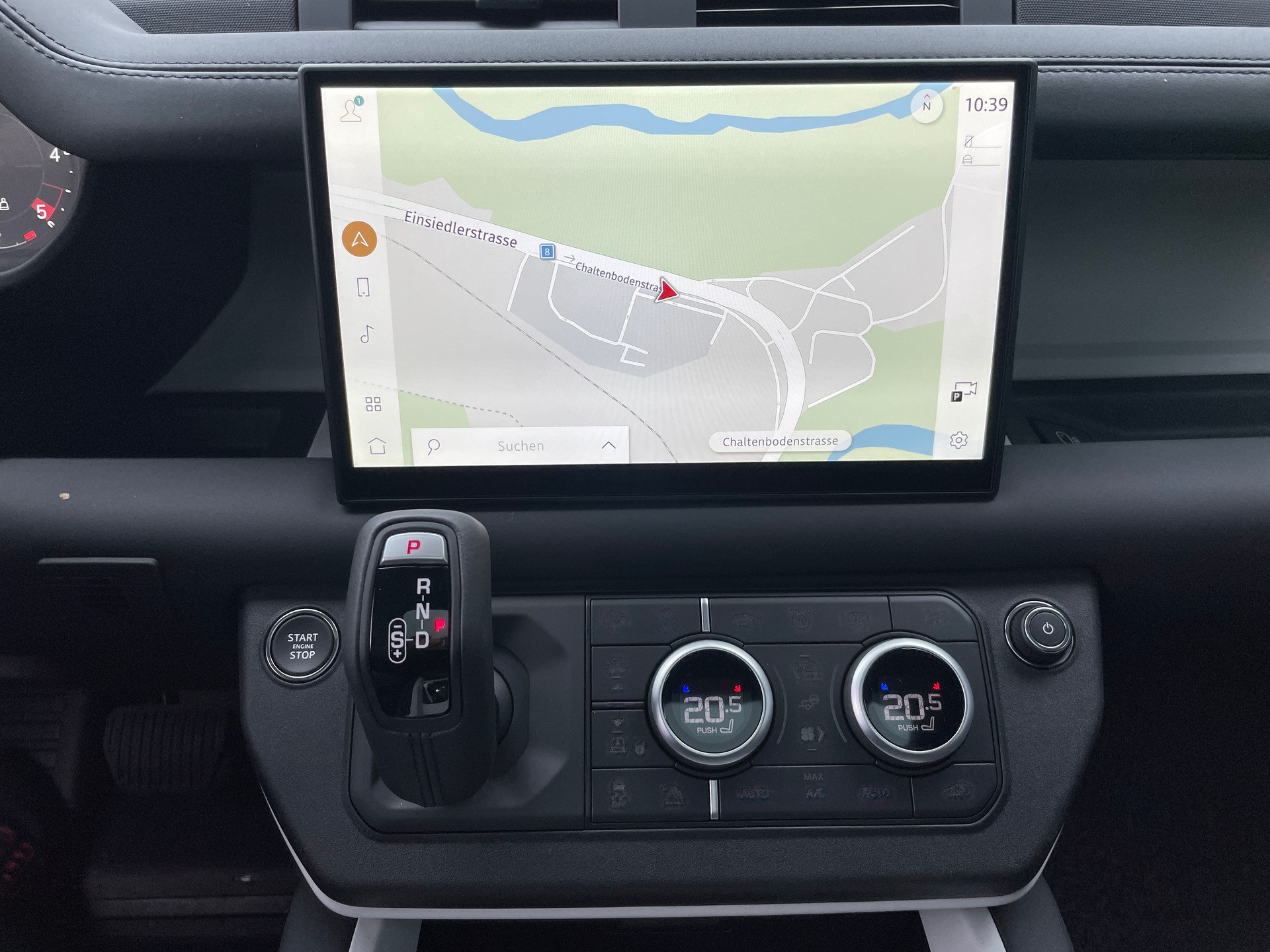 LAND ROVER Defender 110 3.0 D I6 200 S AWD AT8-image-20