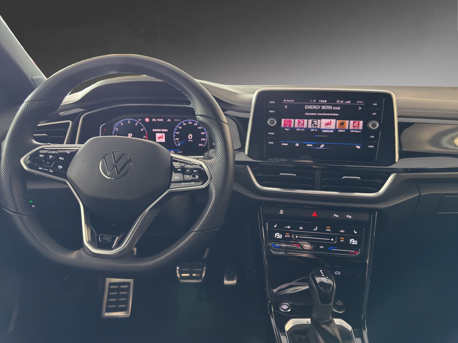VW T-Roc 2.0 TSI R-Line DSG 4Motion-image-7