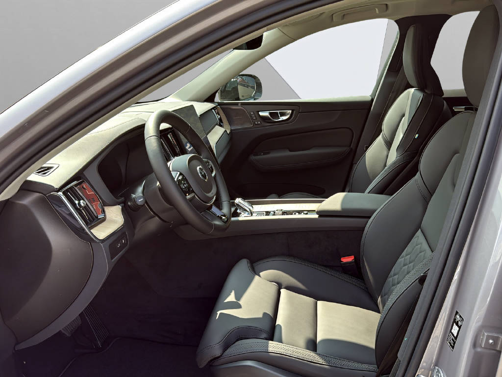 Image VOLVO XC60 XC60 2.0 T6 TE Ultra Dark eAWD