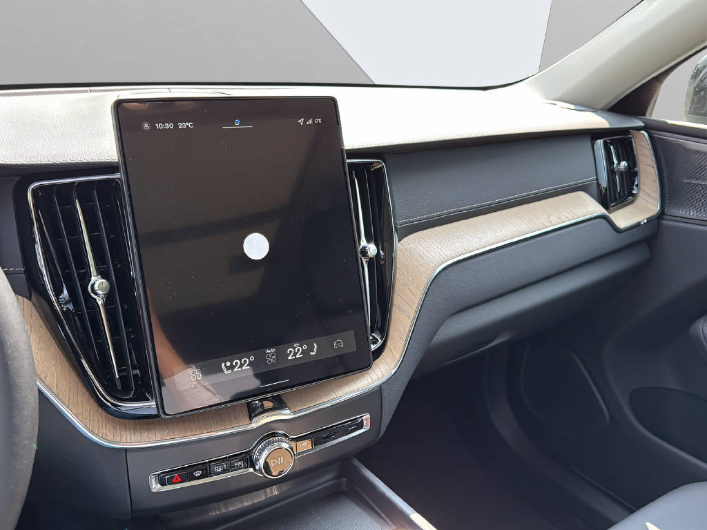 Image VOLVO XC60 XC60 2.0 T6 TE Ultra Dark eAWD