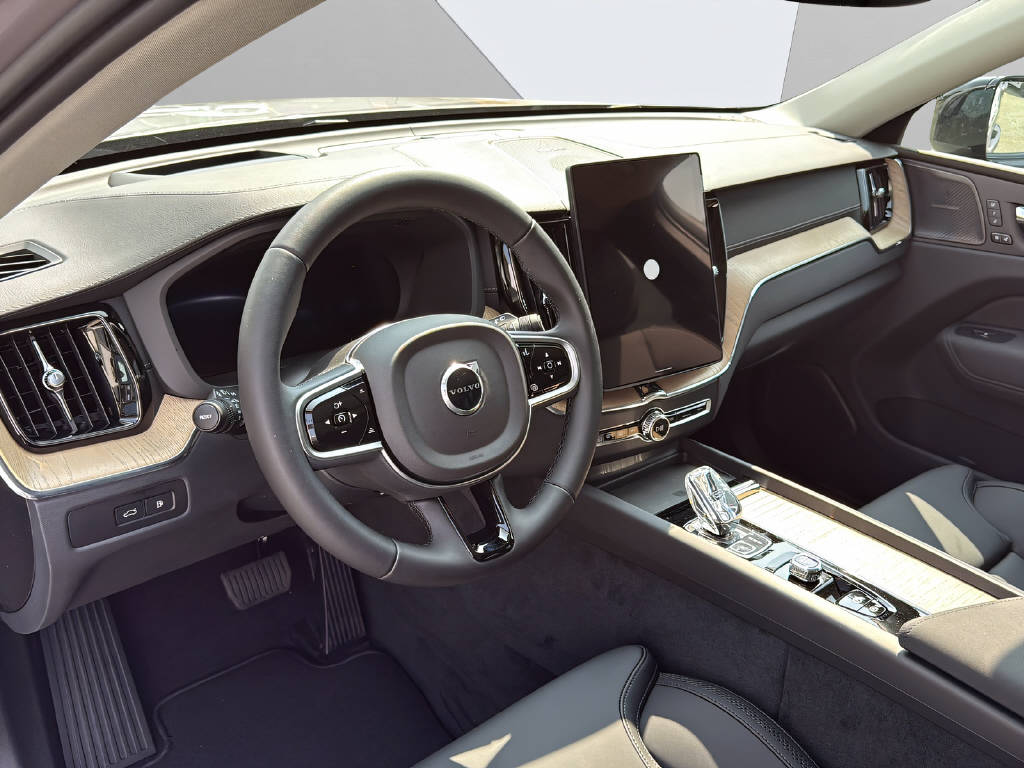 Image VOLVO XC60 XC60 2.0 T6 TE Ultra Dark eAWD