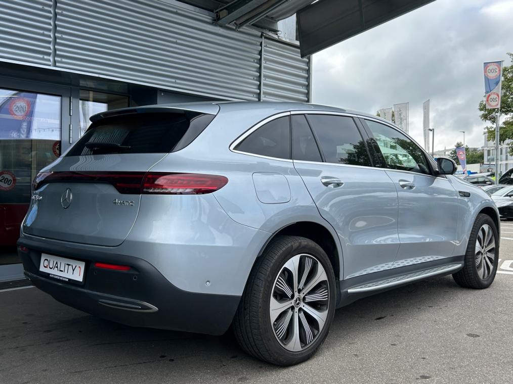 MERCEDES-BENZ EQC 400 AMG Line 4Matic-showroom-element-2