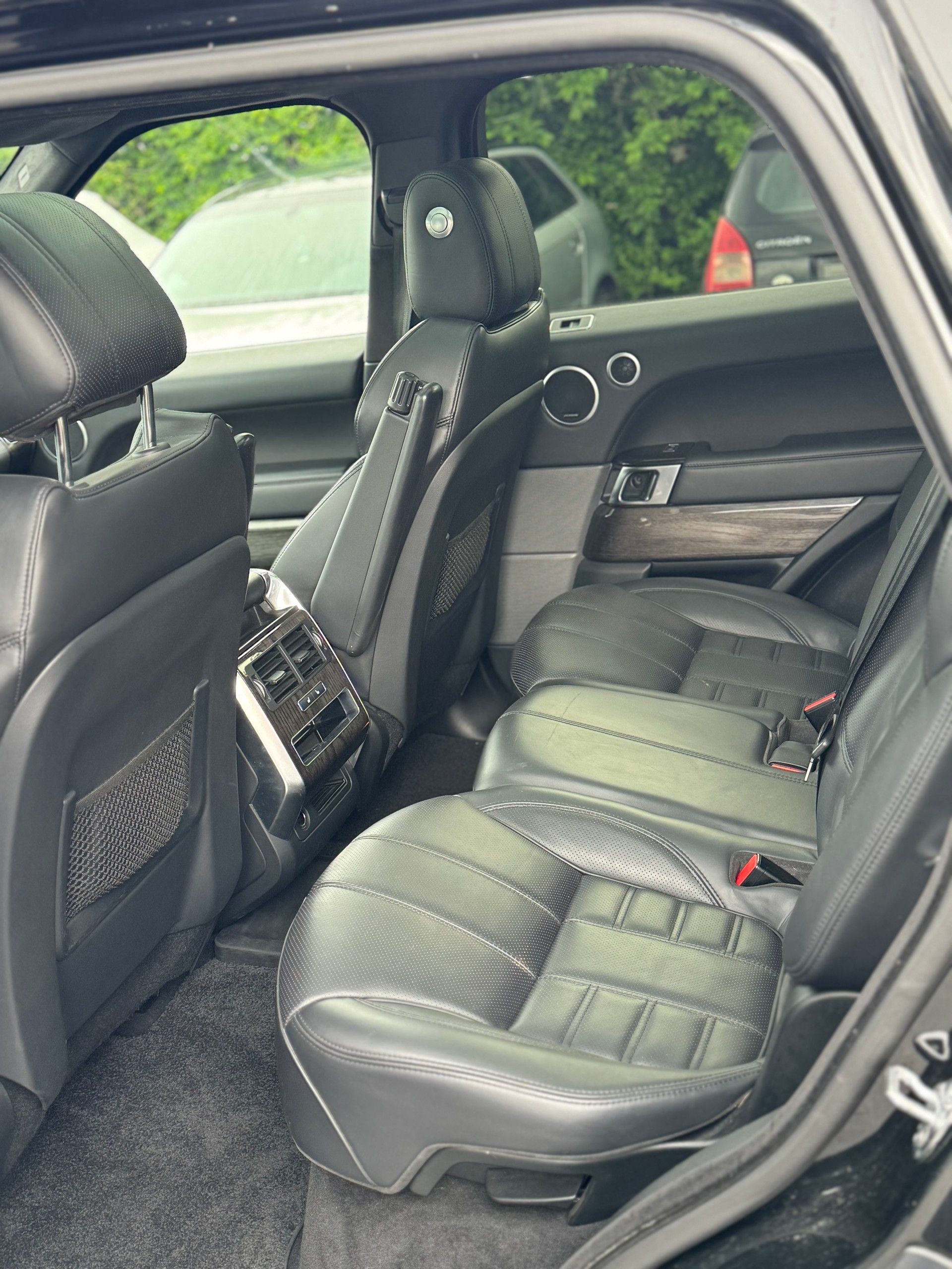 LAND ROVER Range Rover Sport 4.4 SDV8 Autobiography Automatic-image-13