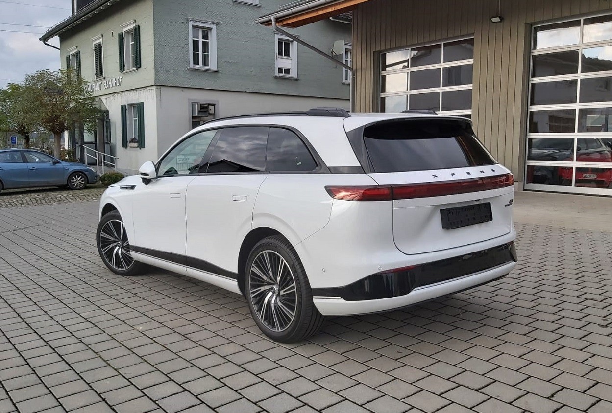 XPENG G9 Performance "Premium" + AHK-image-8