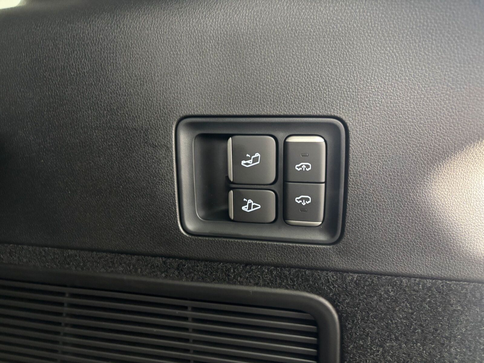XPENG G9 Performance "Premium" + AHK-image-27