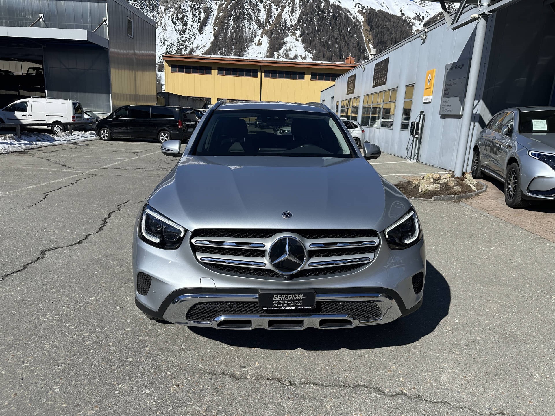 MERCEDES-BENZ GLC 300 e 4Matic-showroom-element-3