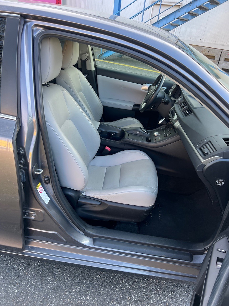 LEXUS CT 200h 1.8 excellence CVT-image-13