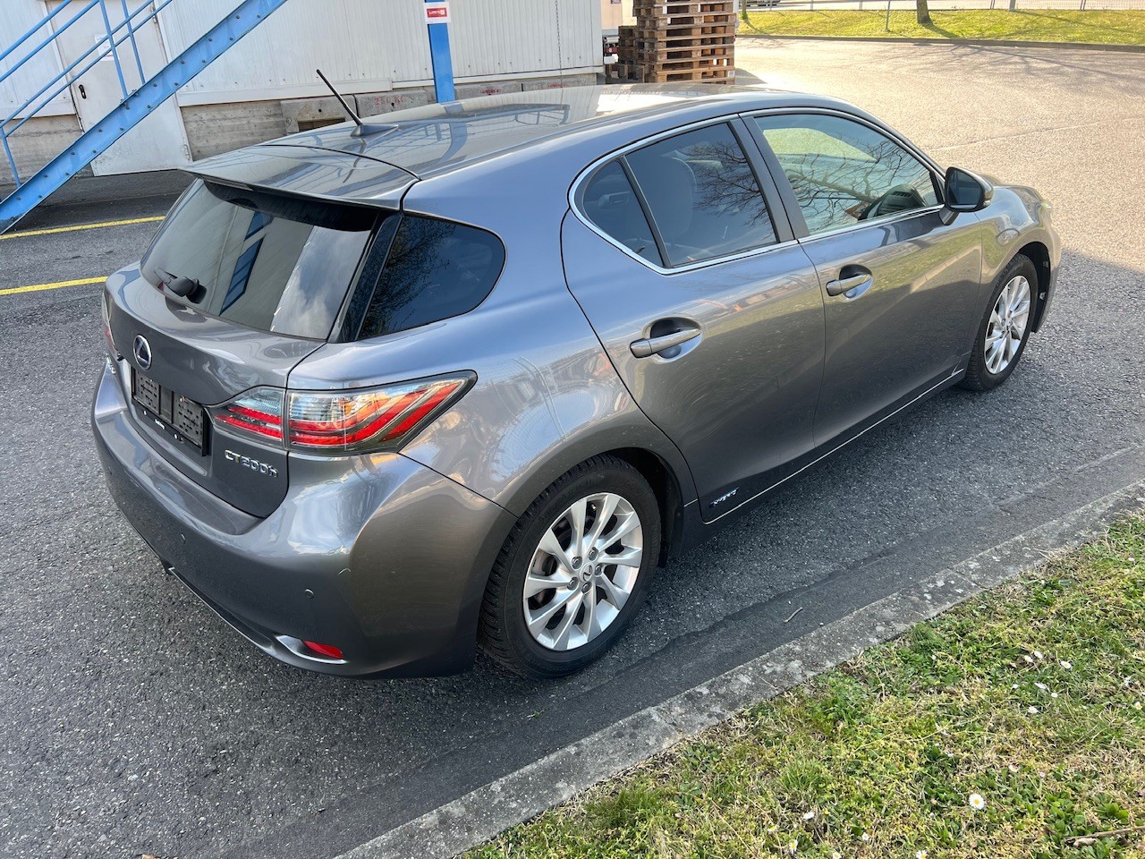 LEXUS CT 200h 1.8 excellence CVT-image-5