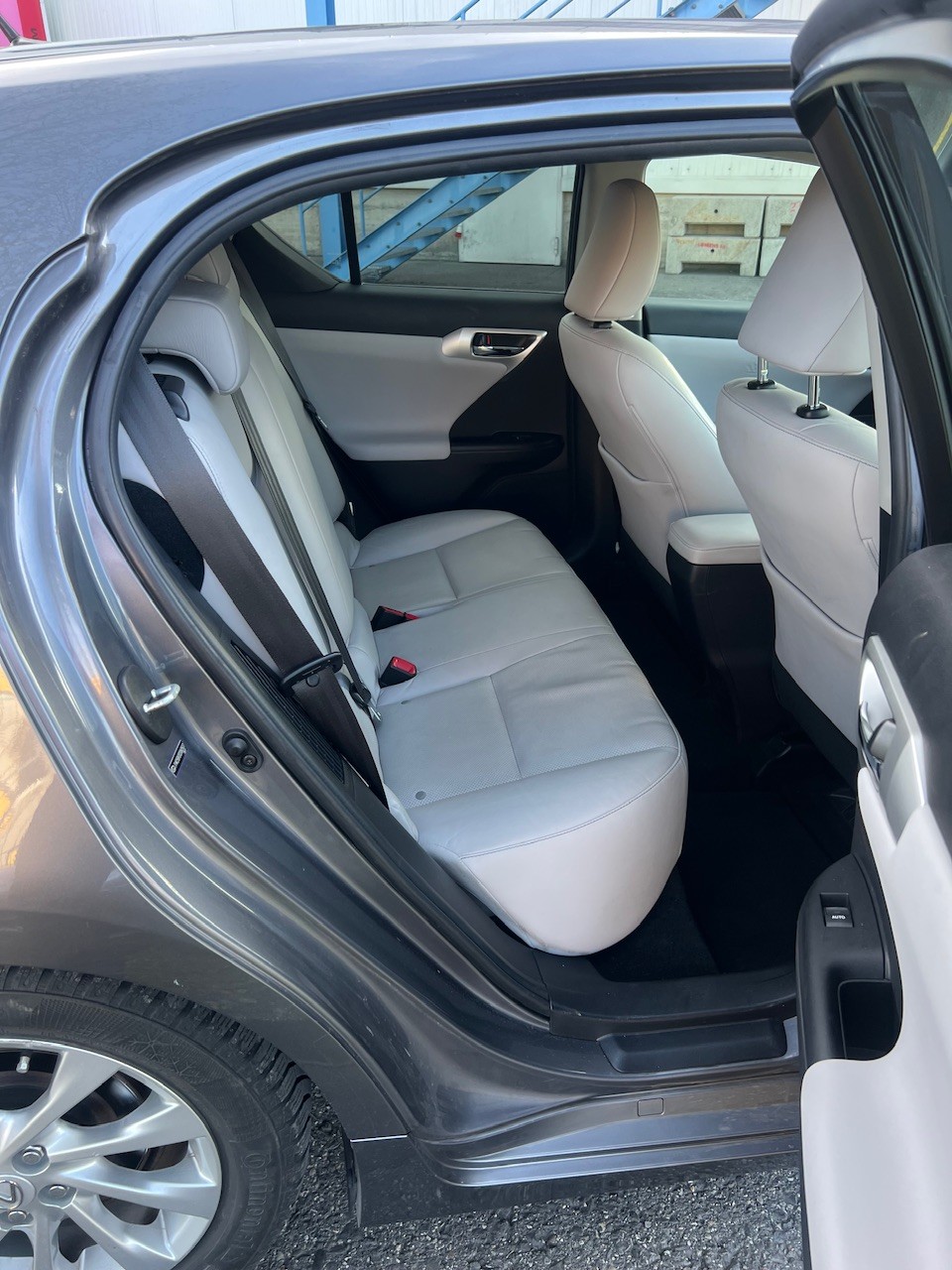 LEXUS CT 200h 1.8 excellence CVT-image-14