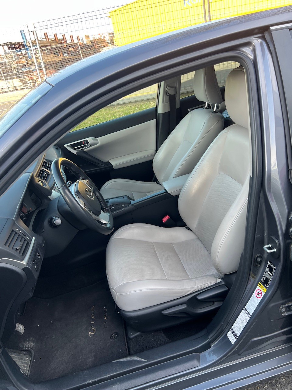 LEXUS CT 200h 1.8 excellence CVT-image-9