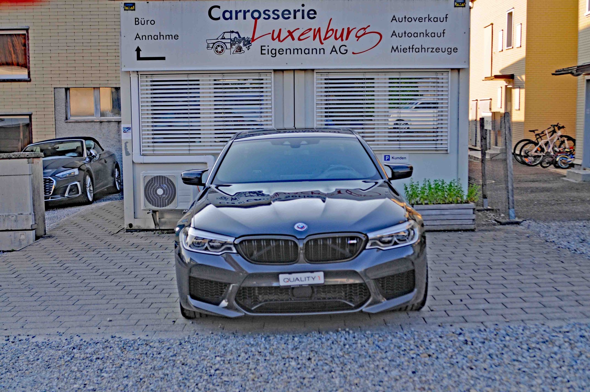 BMW M5 xDrive Competition Drivelogic-showroom-element-1