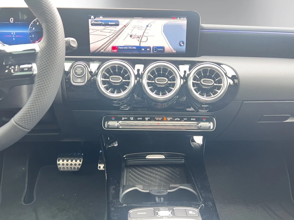 Image MERCEDES-BENZ A-250 A 250 4Matic 8G-DCT