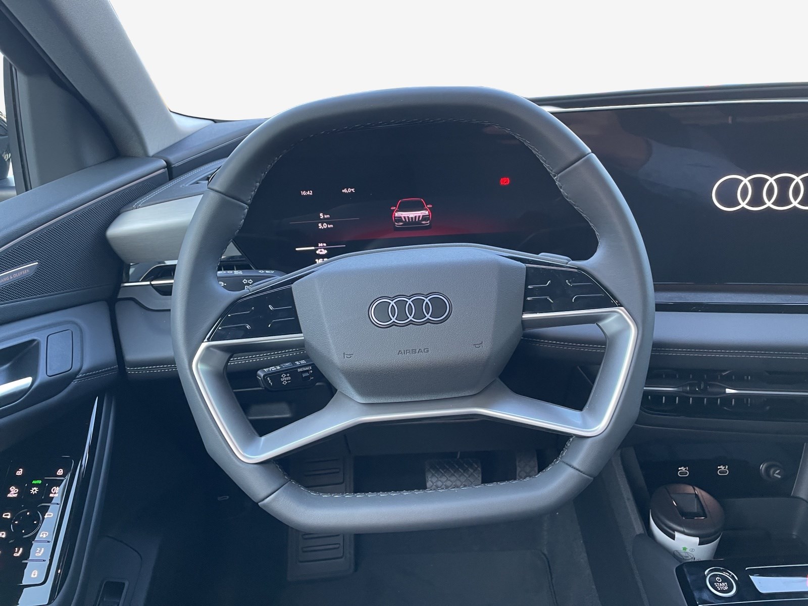 AUDI Q6 e-tron quattro-image-9