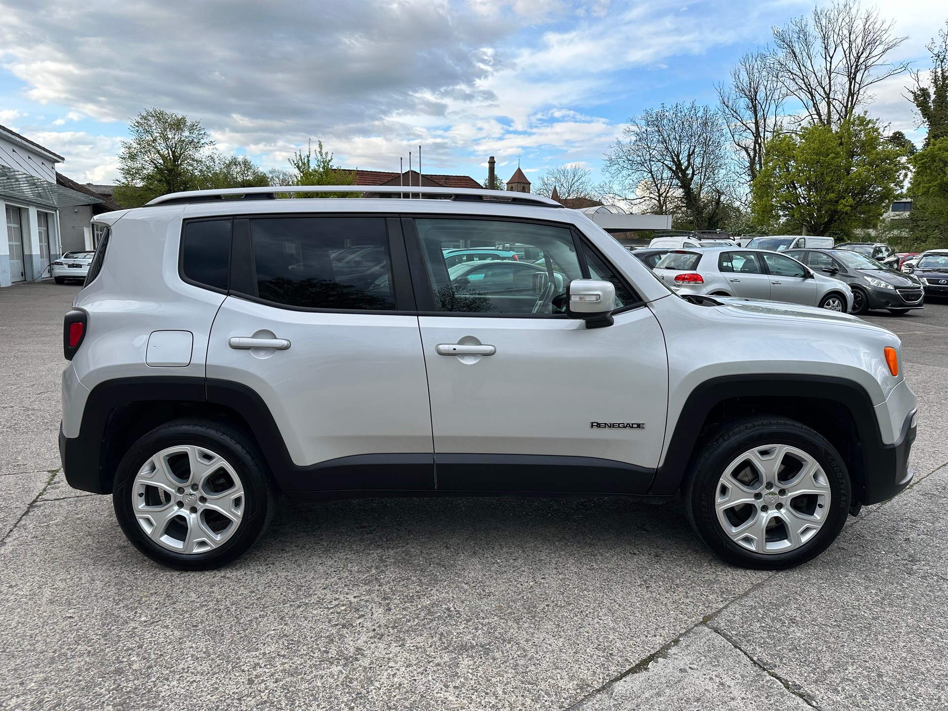 JEEP Renegade 1.4 Turbo Limited AWD-image-5